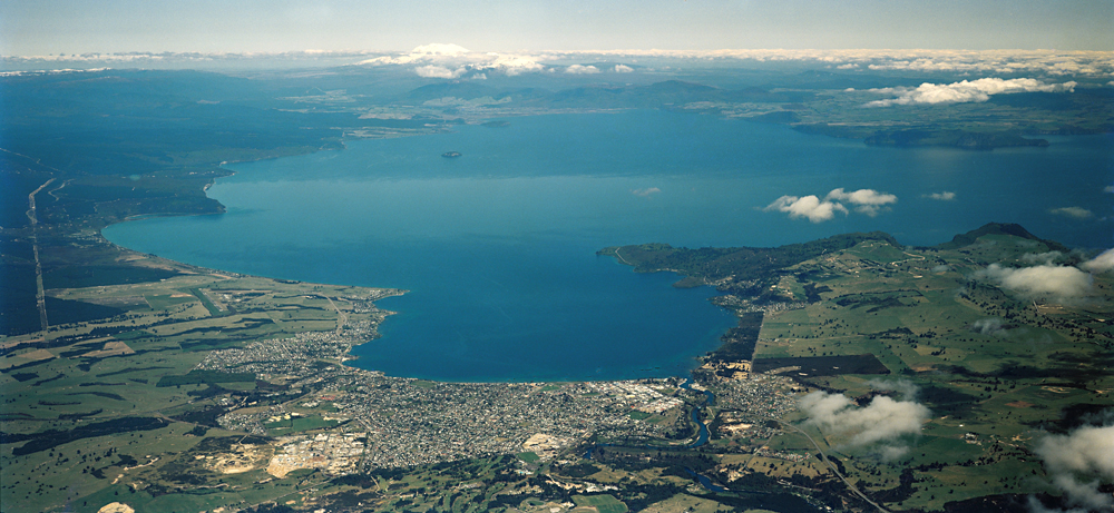 Lake-Taupo-28761-lge.jpg