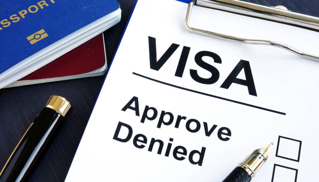 Visa_approved_denied_Passport_Generic_immigration_CREDIT_Getty_231022_1120.jpg