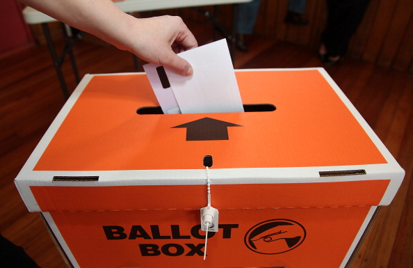 vote_in_ballot_box.DmxLMA.jpg