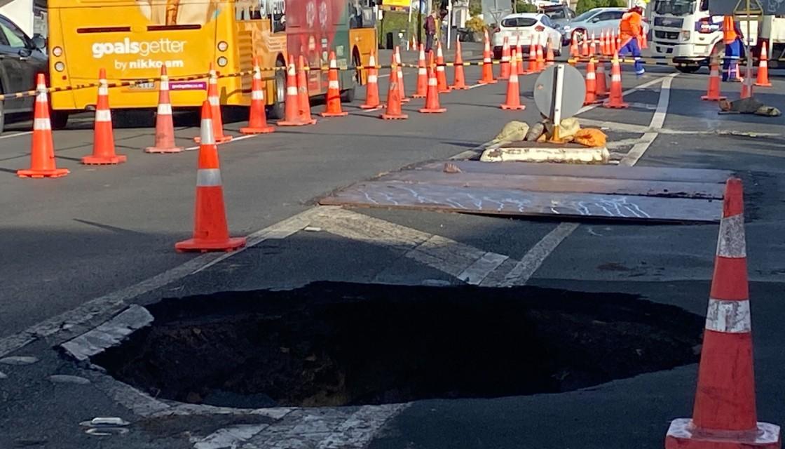 Auckland_CBD_College_Hill_sinkhole_CREDIT_Newshub_250723_1120.jpg