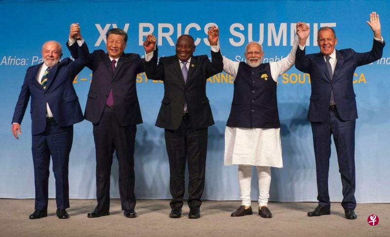 SAFRICA-DIPLOMACY-POLITICS-BRICS-110035_3.jpg