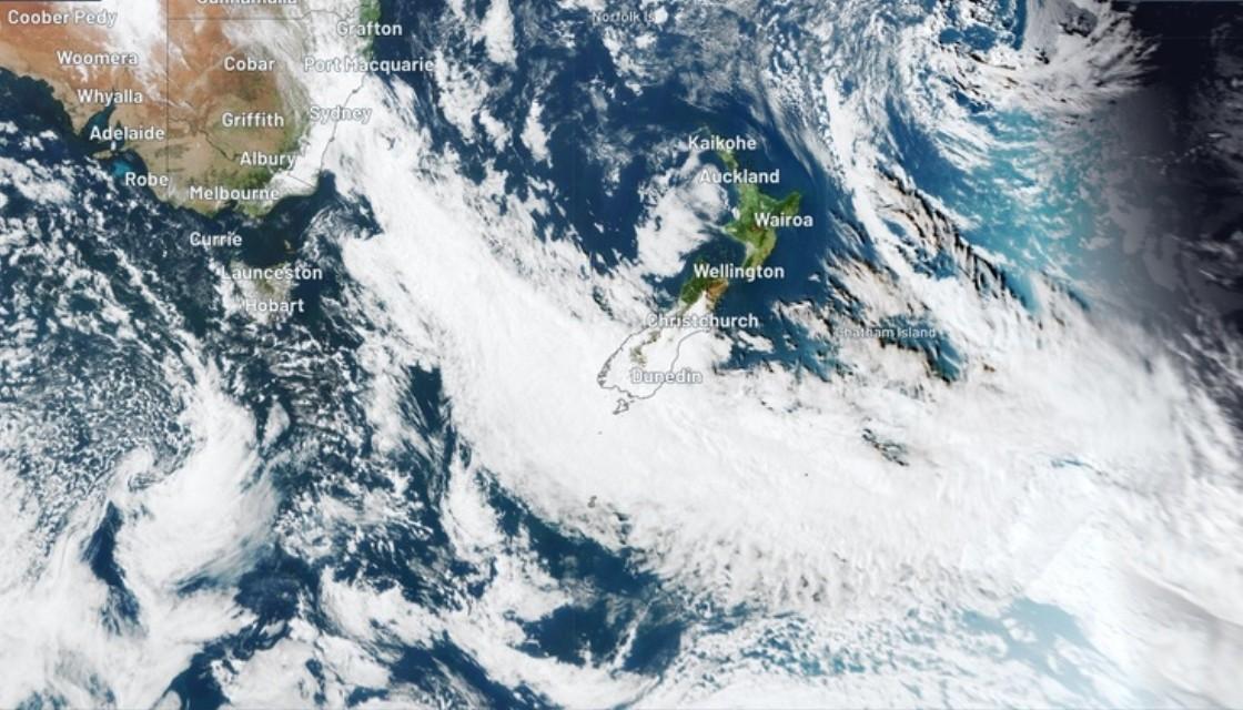 weatherzone-australia-cloud-band-kirrily-080224.jpg
