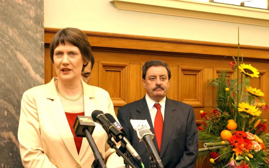 4WC8MQ0_2002_apology_Helen_Clark_and_George_Hawkins_jpg.jpg