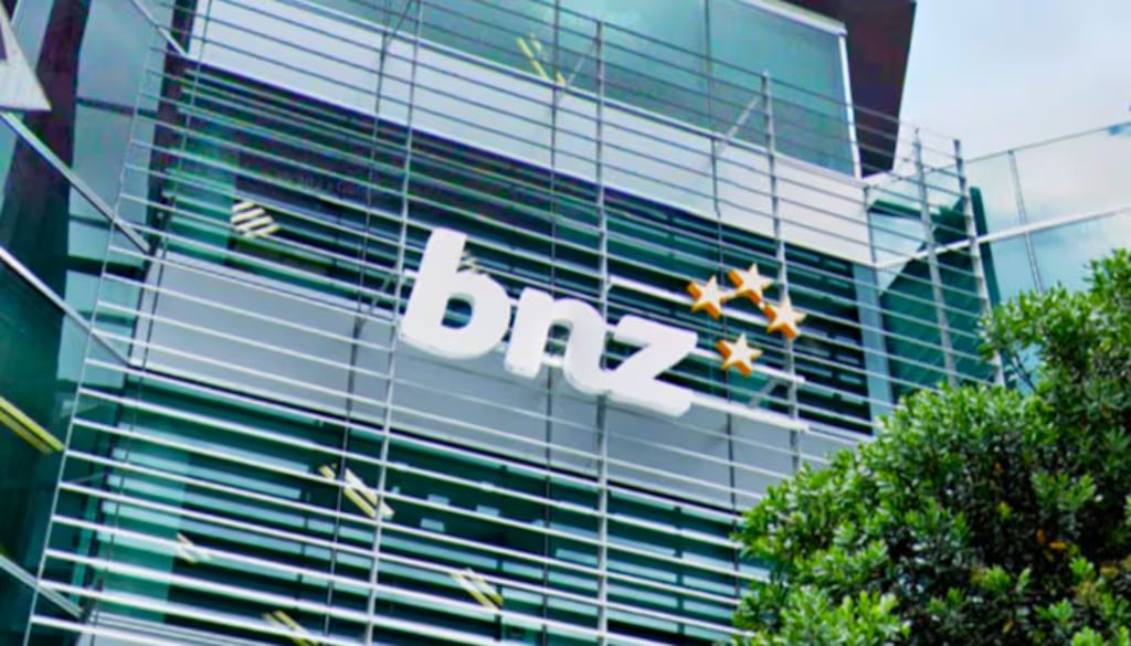 bank-of-new-zealand-in-auckland-cbd-E6UUA5H5PJASLN3MQ7T4YOS54Q.jpg