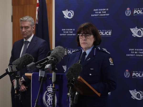 waikato_stand_up_1.jpg