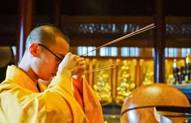 下载 (12).jpg