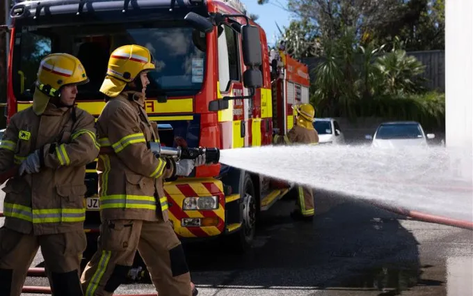 CareerFirefighterRecruitment_2024_0613__FocusFillWyIwLjAwIiwiMC4wMCIsNjgwLDQyNV0.jpg
