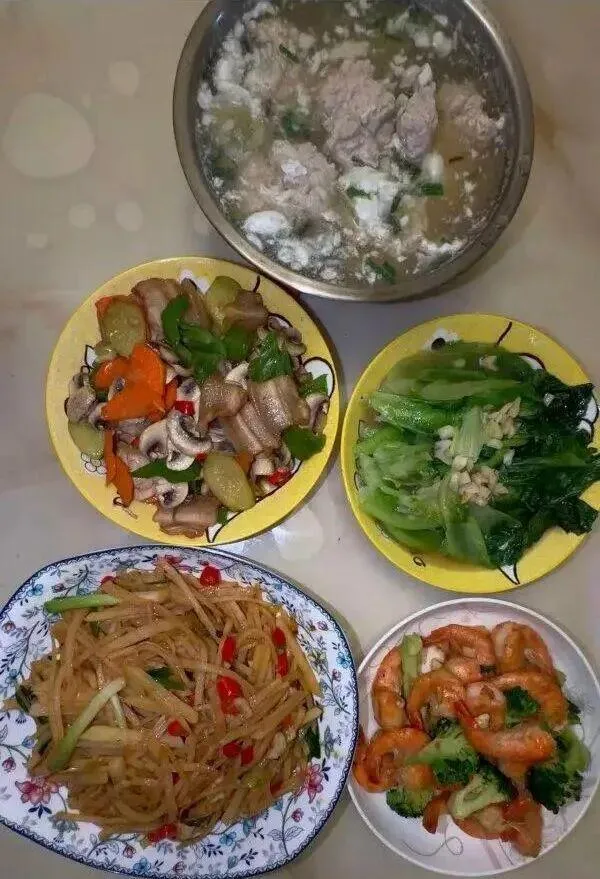 下载 (4).jpg